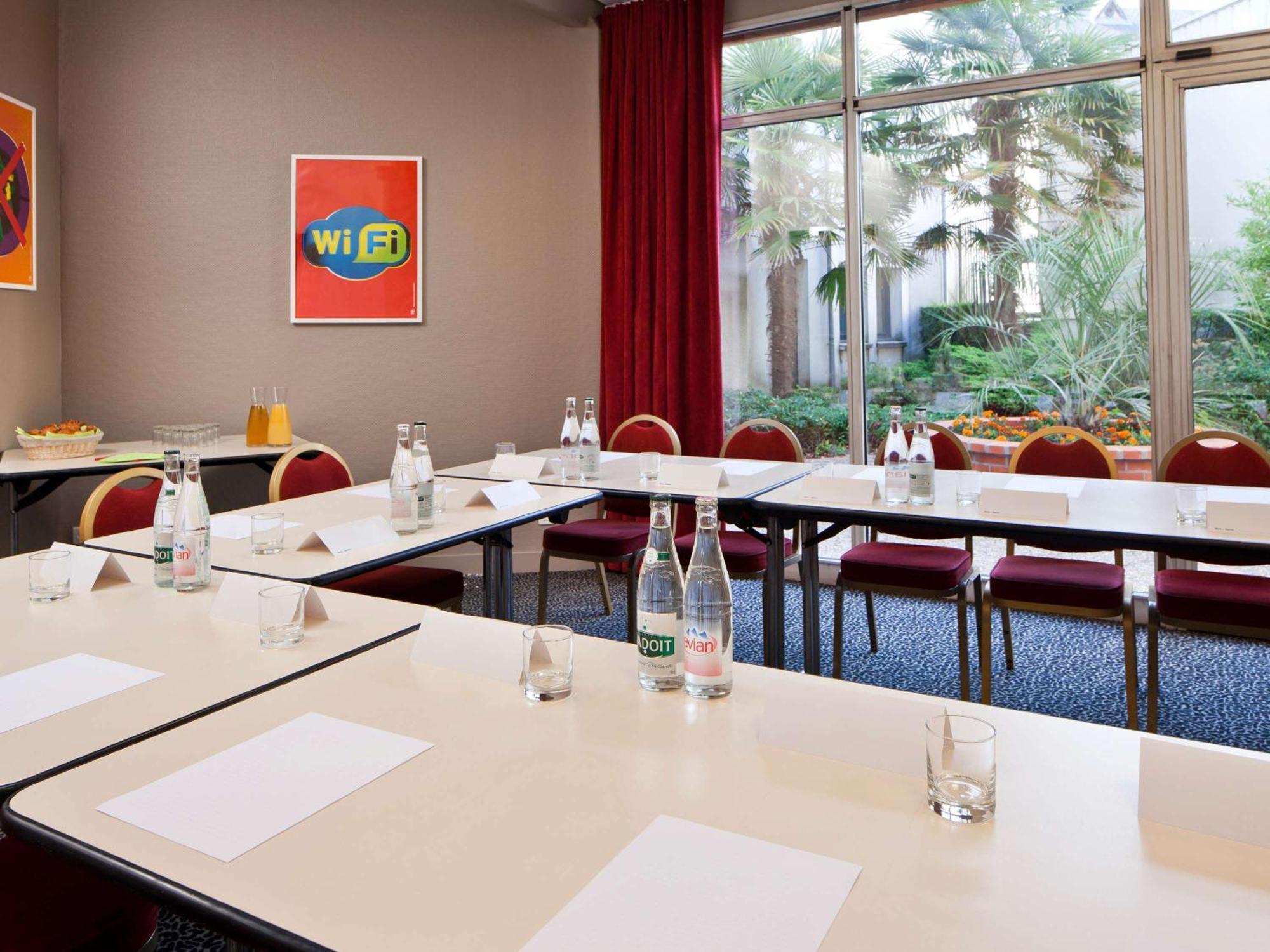 Ibis Styles Blois Centre Gare Ξενοδοχείο Εξωτερικό φωτογραφία
